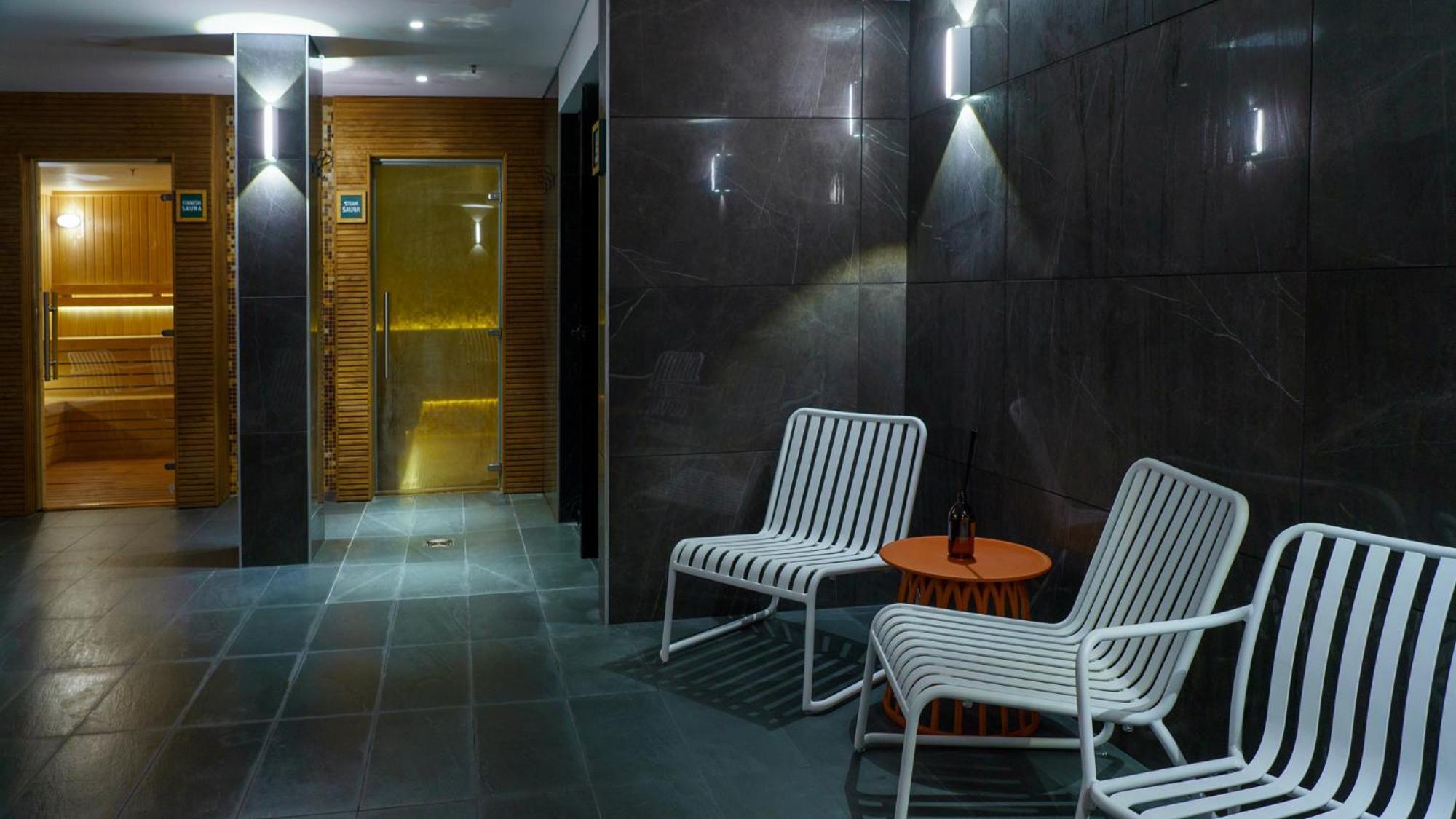 Almond Hotel - Adults Only Neve Ilan Eksteriør billede